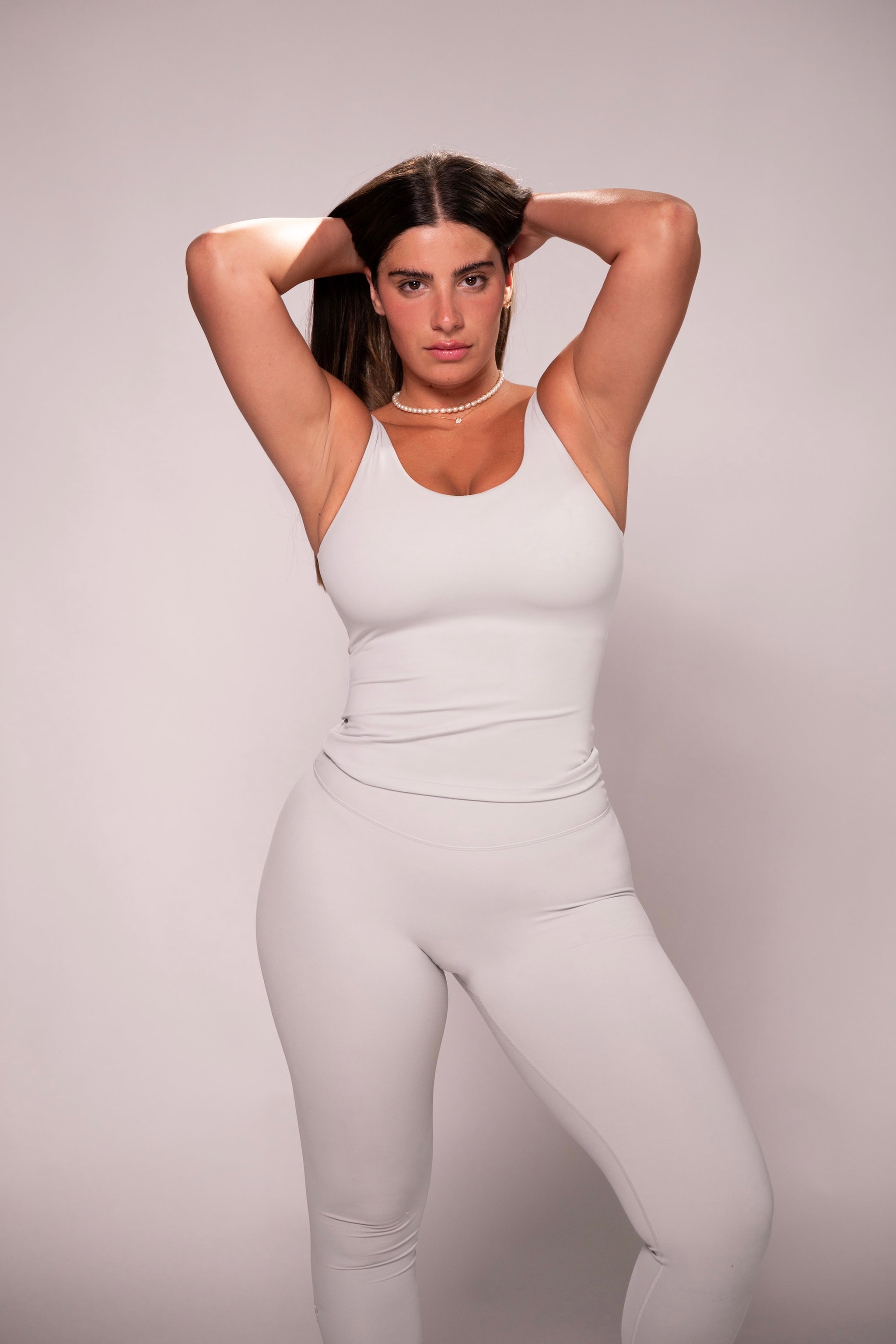 MOVE SLEEVELESS TOP גופייה