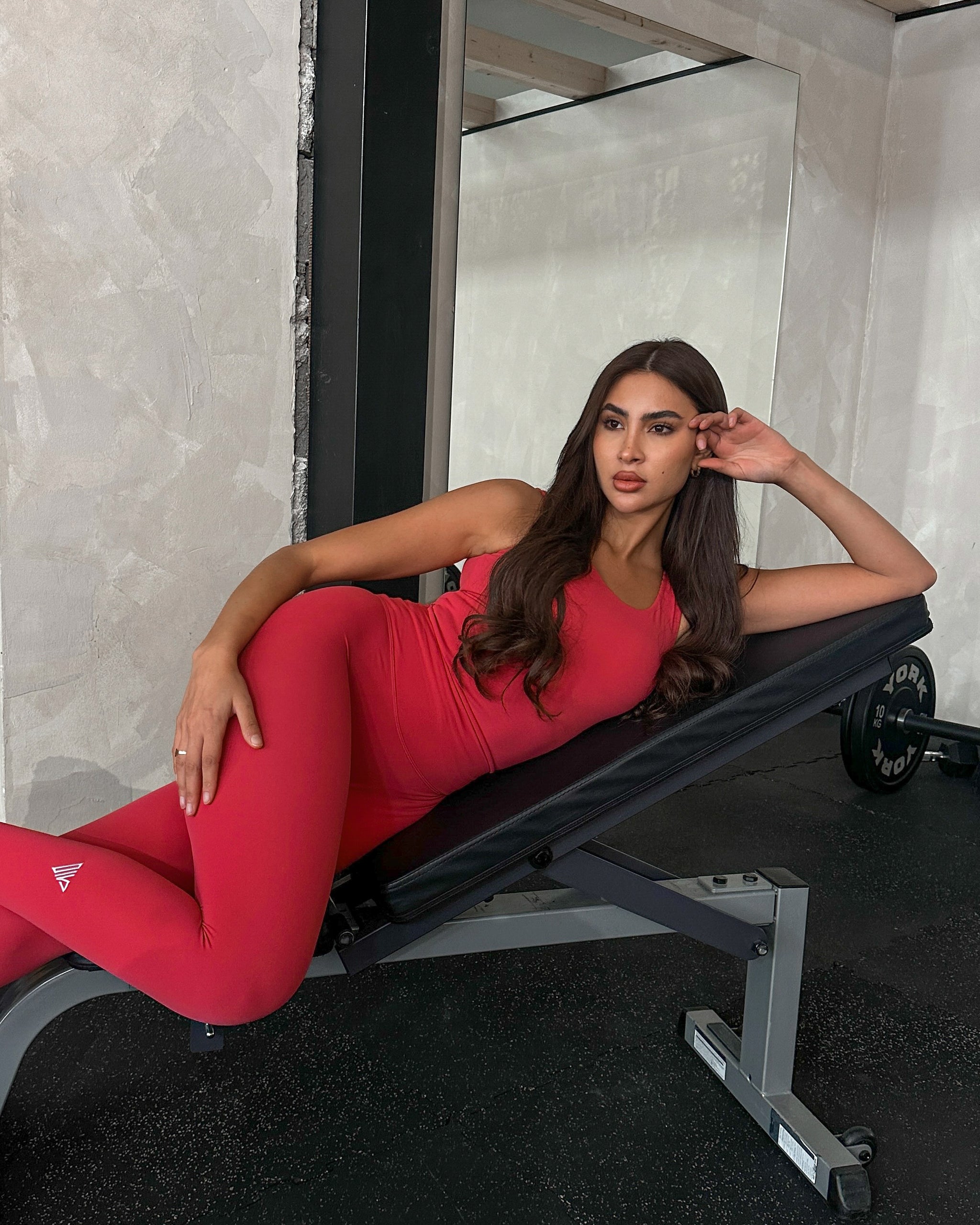 MOVE SLEEVELESS TOP גופייה עם חזייה מובנית