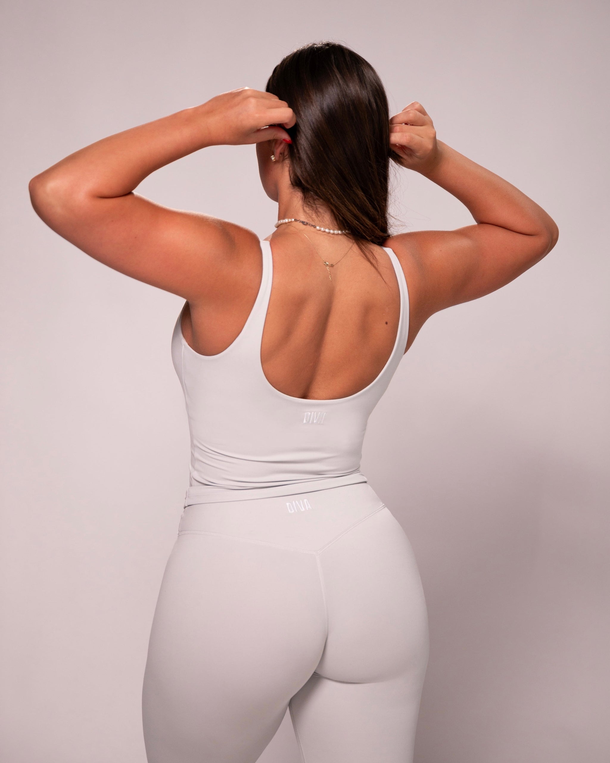 MOVE SLEEVELESS TOP גופייה עם חזייה מובנית