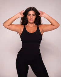 MOVE SLEEVELESS TOP גופייה